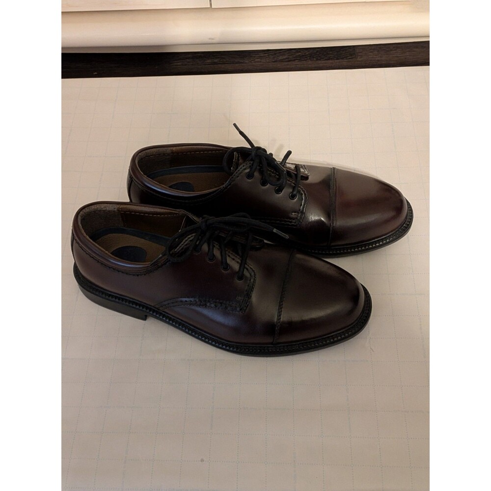 Dockers Men's Gordon Cap Toe Oxfords / Color: Cordovan Burgundy / Size: US 11W